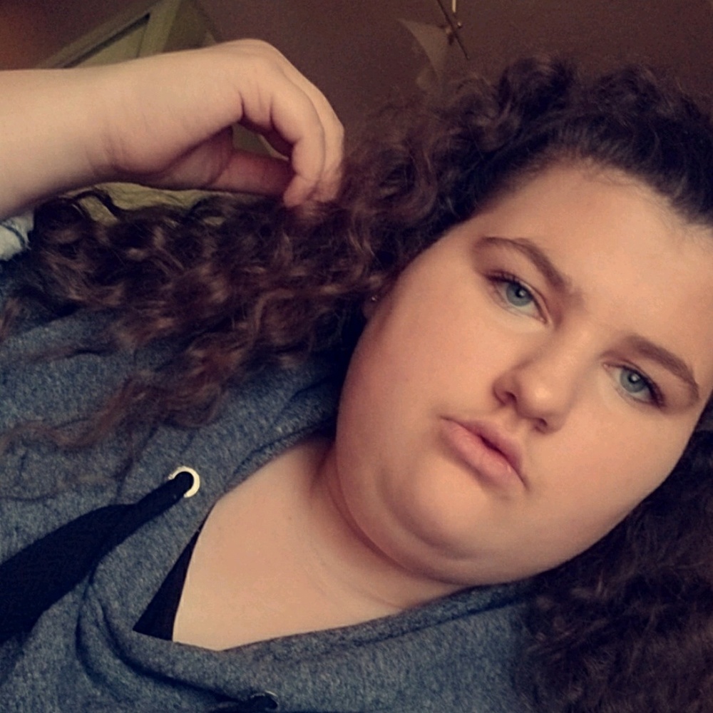 Meet your Posher, Kylee